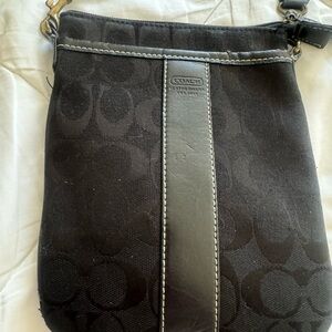 Black coach shoulder bag cross body not old